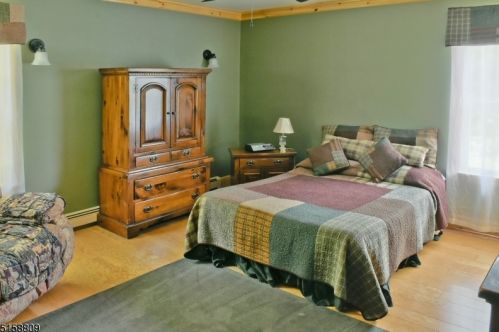 36 Pidgeon Hill Rd, Wantage NJ  07461-2729 exterior