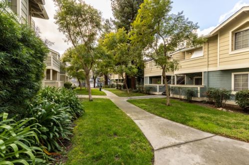 2713 Somerset Park Cir, San Jose CA  95132-2274 exterior