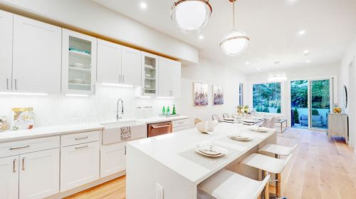 227 Dodd St, Union City, NJ 07086-5617
