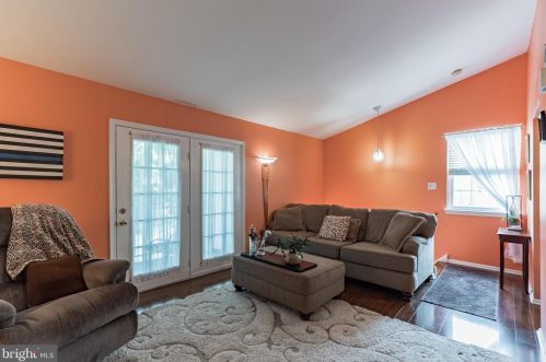 42 Belmont Sta, Southampton PA 18966-3765 exterior