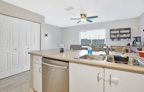 874 Summit Lake Dr, West Palm Beach FL  33406-9109 exterior