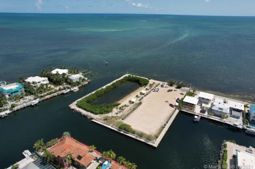148 Marina Ave, Key Largo FL exterior