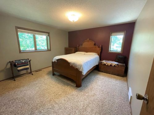 1450 15th St, Willmar MN  56201-2071 exterior