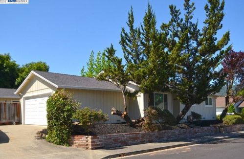 5510 Sonoma Dr, Pleasanton, CA 94566-7747