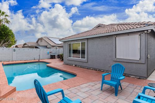 15350 Poinsettia Dr, Sun City AZ  85379-5282 exterior