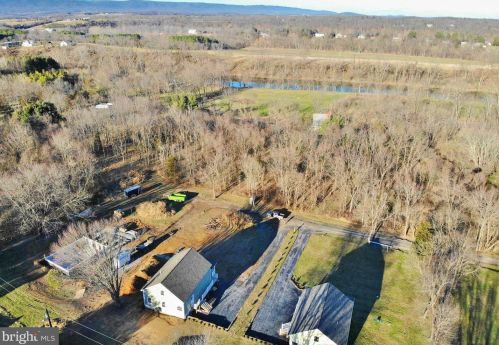 299 Clubhouse Ct, Woodstock, VA 22664-2117