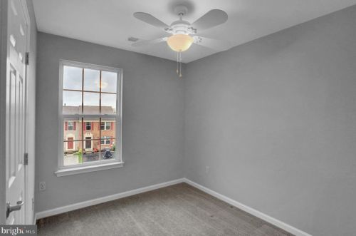 726 Blossom Dr, Hanover PA  17331-2078 exterior