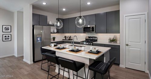 27514 30th Ln, Phoenix, AZ 85083-5841