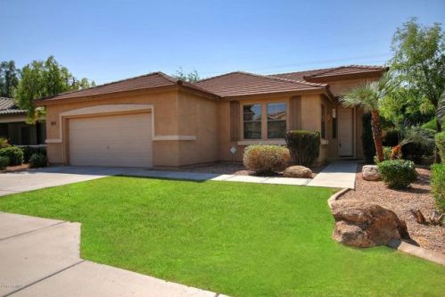 10209 Riverside Ave, Tolleson, AZ 85353-8304