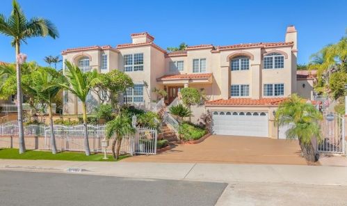 6684 Norman Ln, San Diego, CA 92120-3949