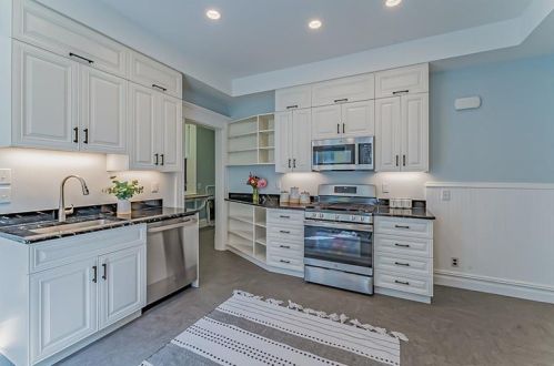 223 Dalzell Ave, Pittsburgh PA 15202-1856 exterior