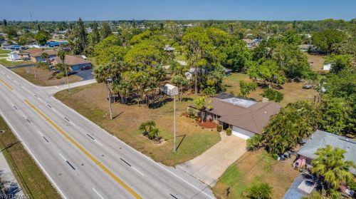 605 Leeland Heights Blvd, Lehigh Acres FL  33936-6721 exterior