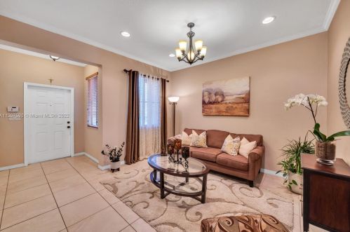 9027 18 St, Hollywood FL 33028-2501 exterior