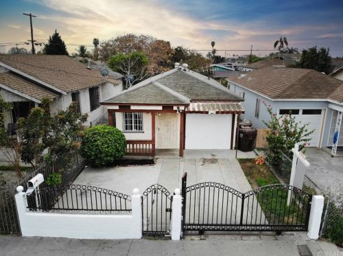 626 Peach St, Compton, CA 90222-3547