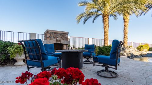 15645 7 St, Phoenix AZ 85014-4142 exterior