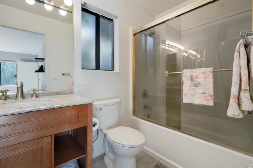 580 Willow Ct, Benicia CA  94510-1447 exterior