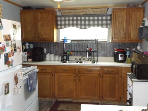 312 Coolspring Jumonville Rd, Hopwood, PA 15445-2407