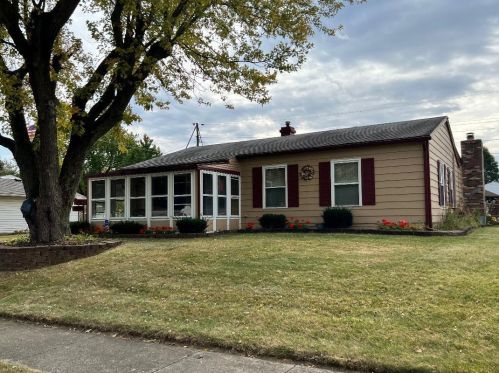 2217 Memorial Dr, Springfield, OH 45505-4648