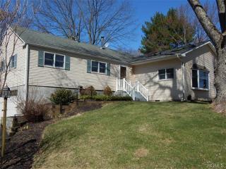 3 Berry Rd, Marlborough, NY 12542-6202