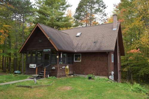 29110 Mckenzie Rd, Spooner, WI 54801-9111
