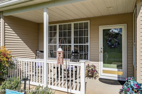 14 Sunnybrook Ln, Lakewood NJ  08701-5700 exterior