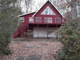 6405 Decker Rd, Bushkill PA  18324-6814 exterior