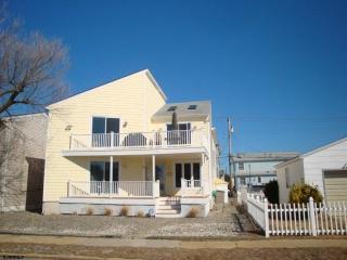 289 40th St, Brigantine City NJ  08203-3305 exterior
