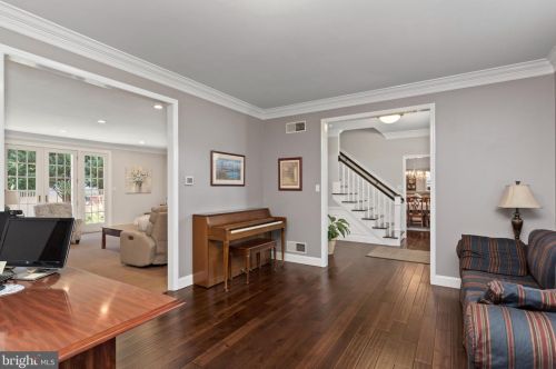 5902 Stephens Xing, Navy Sup Dpt PA 17050-6867 exterior