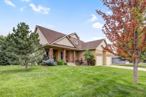 2121 3rd St, Sartell, MN 56377-2460