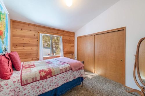 14836 Northwoods Blvd, Truckee CA 96161-7053 exterior