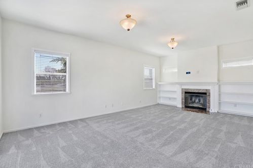 259 Loma Ave, Long Beach CA  90814-2744 exterior