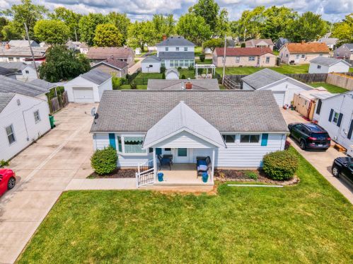 444 Warren Ave, Washington Ch, OH 43160-2442