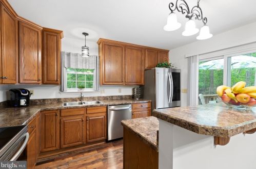 713 Eastover Pkwy, Locust Grove VA  22508-5219 exterior