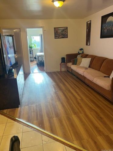 3541 Ropes Ave, Bronx NY  10475-1018 exterior