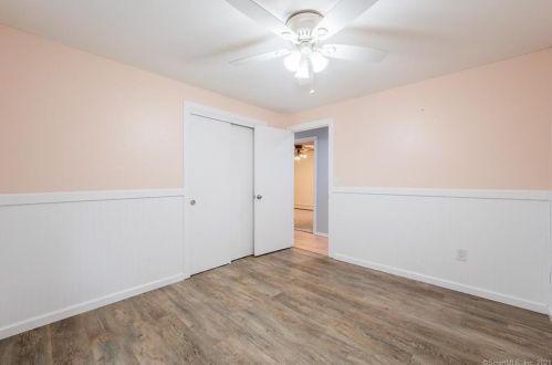 13 Bobwhite Trl, Gales Ferry CT  06335-2002 exterior