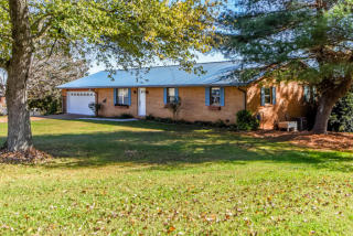 1518 Brown School Rd, Maryville TN  37804-4923 exterior