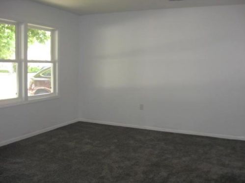 1702 Cedar St, Valpo IN  46383-4304 exterior