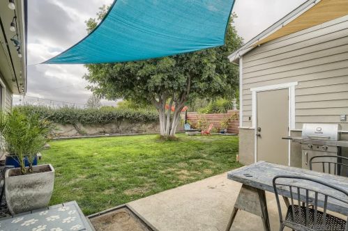 4566 Toni Ln, La Mesa CA  91942-5855 exterior