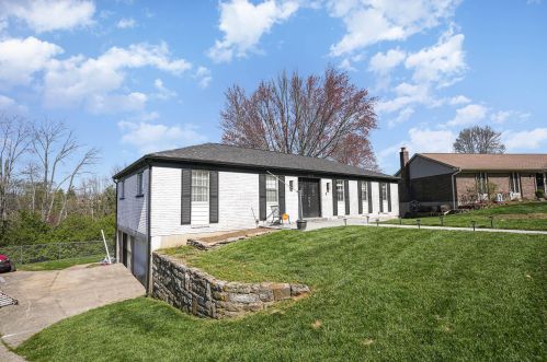 8578 Winthrop Cir, Florence KY  41042-9550 exterior