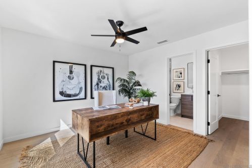 1855 Frankfort St, San Diego CA  92110-3514 exterior