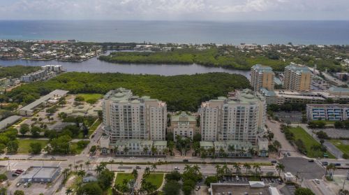 400 Federal Hwy, Boynton Beach FL  33435-4938 exterior