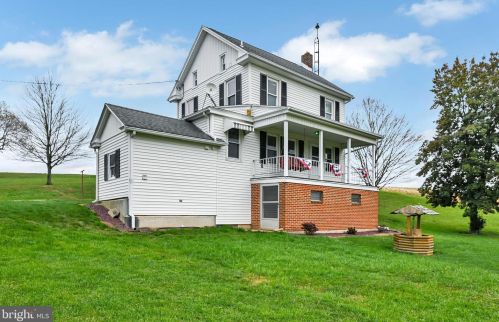 435 Boxwood Rd, Red Lion, PA 17356-8347