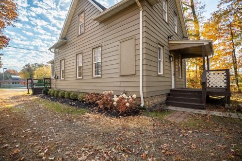 479 Clarksville Rd, Hermitage PA  16148-2976 exterior