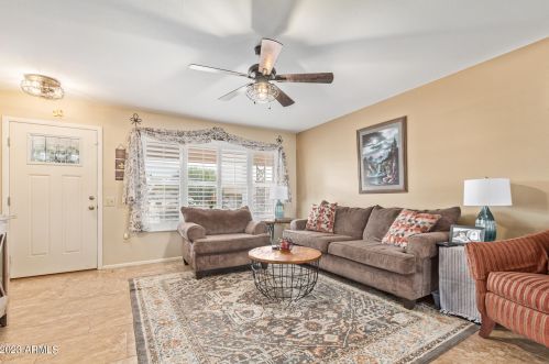 18022 132nd Ave, Sun City, AZ 85375-4916