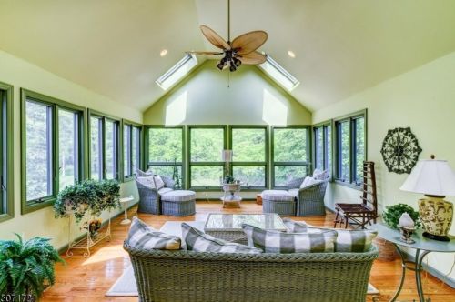 180 Cowperthwaite Rd, Bedminster NJ  07921-2904 exterior