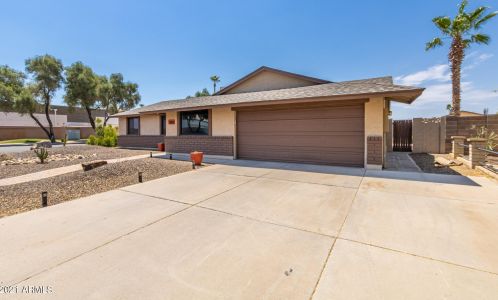 1103 Palomino Dr, Chandler, AZ 85224-2323