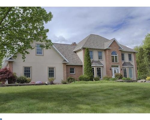 1058 Palisades Dr, Dauberville, PA 19533-9395