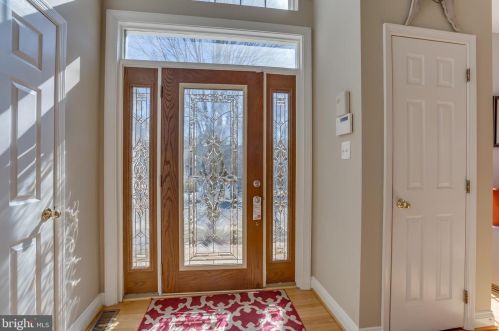 1224 Barksdale Dr, Leesburg, VA 20176-4960