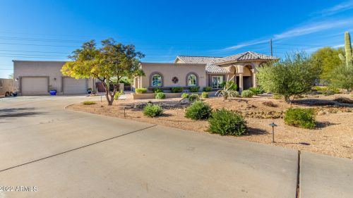 5601 Almeda Ct, Cave Creek, AZ 85331-6406