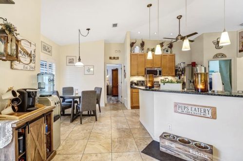 4845 20th Ave, Naples FL  34117-9125 exterior